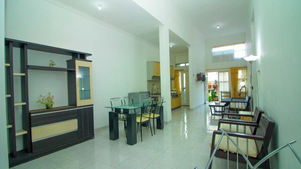 Villa El Nino 5 Bedroom Dengan Rooftop Mountain View Batu  Exterior foto